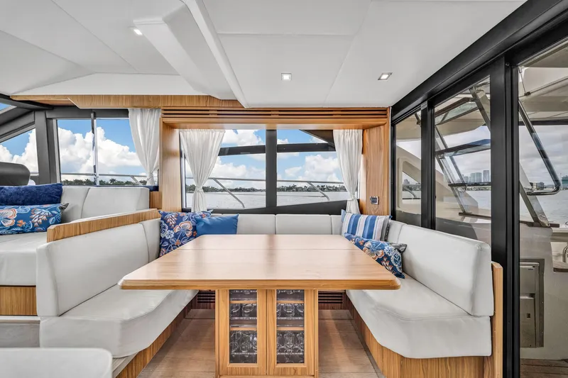 Disco 1 Yacht Photos Pics 