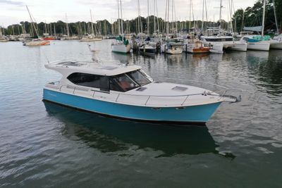 Yacht