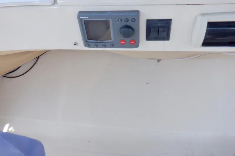 Betty Sue Yacht Photos Pics Control panel of a 2006 Mainship 34 Trawler boat.