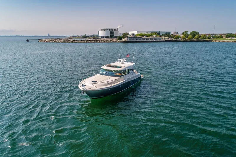 Escapade Yacht Photos Pics 