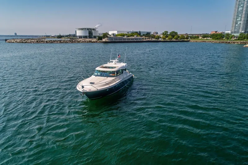 Escapade Yacht Photos Pics 