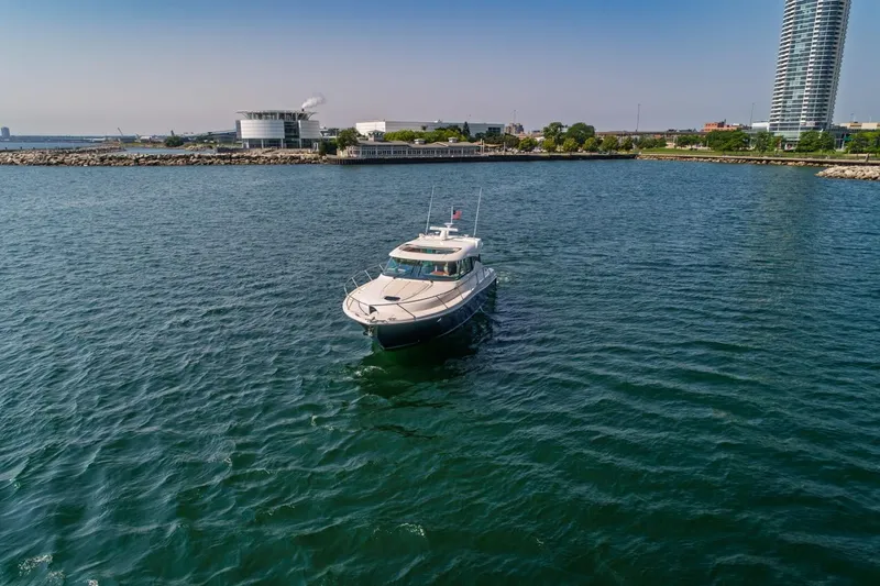 Escapade Yacht Photos Pics 