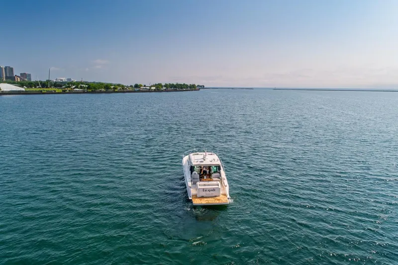 Escapade Yacht Photos Pics 