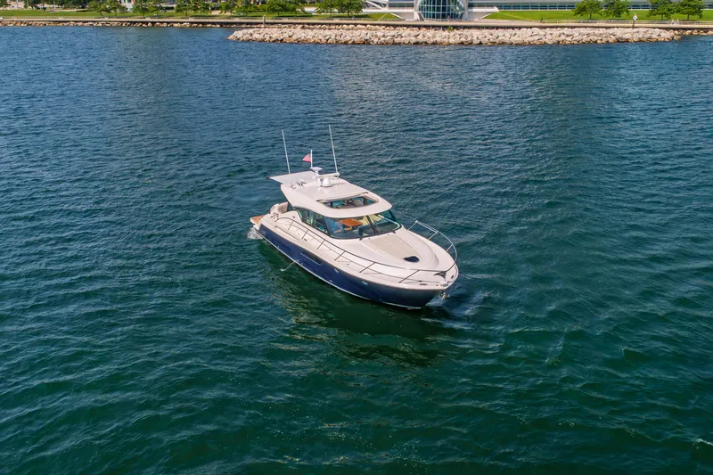 Escapade Yacht Photos Pics 