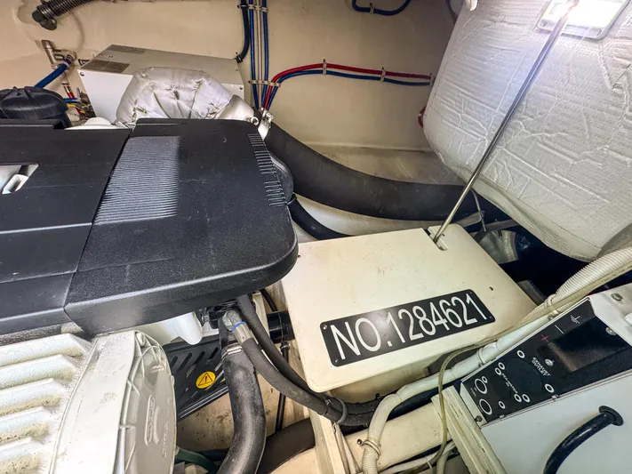 Escapade Yacht Photos Pics 