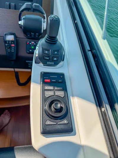 Escapade Yacht Photos Pics 