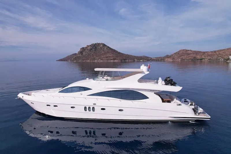 Yal Yacht Photos Pics 