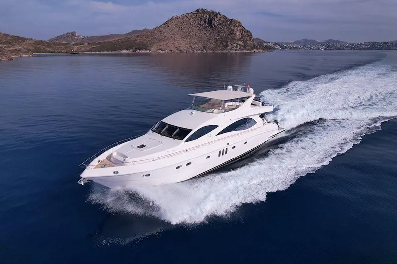 Yal Yacht Photos Pics 