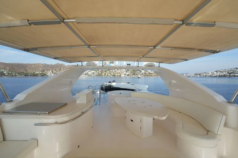 Yal Yacht Photos Pics 