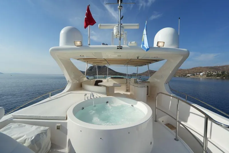 Yal Yacht Photos Pics 