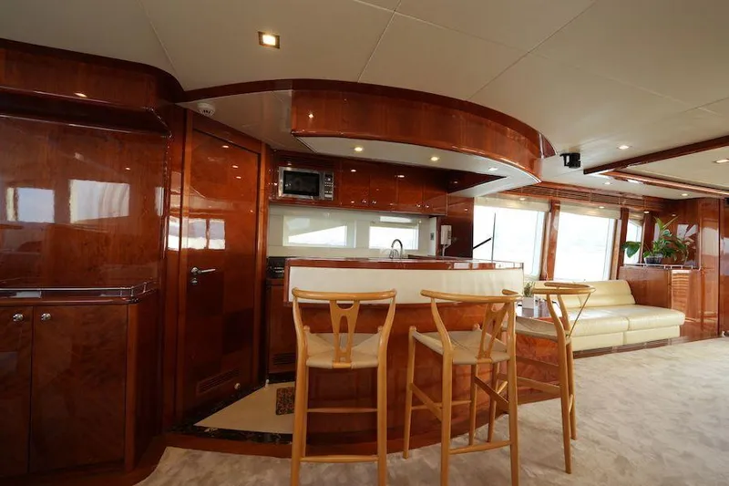 Yal Yacht Photos Pics 