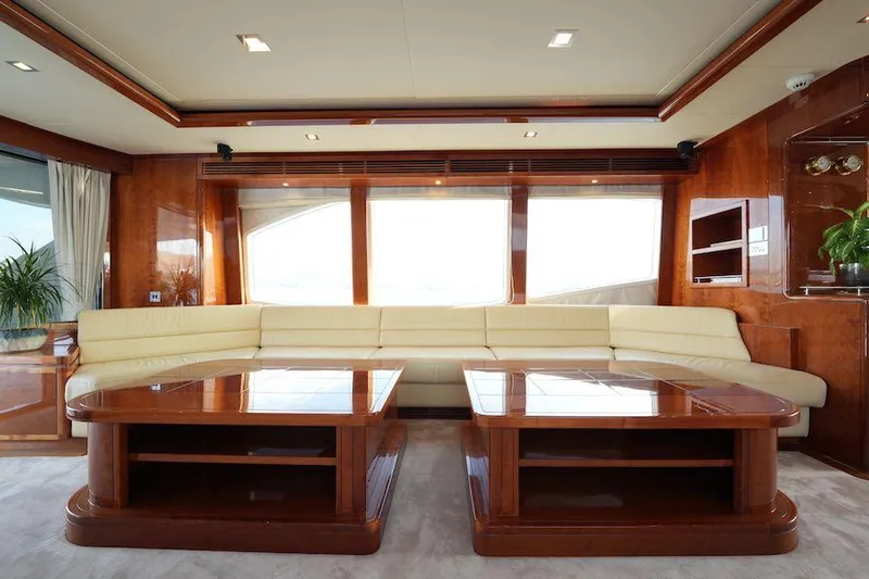 Yal Yacht Photos Pics 