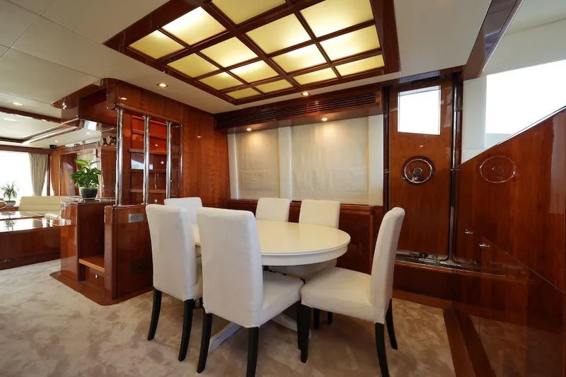 Yal Yacht Photos Pics 