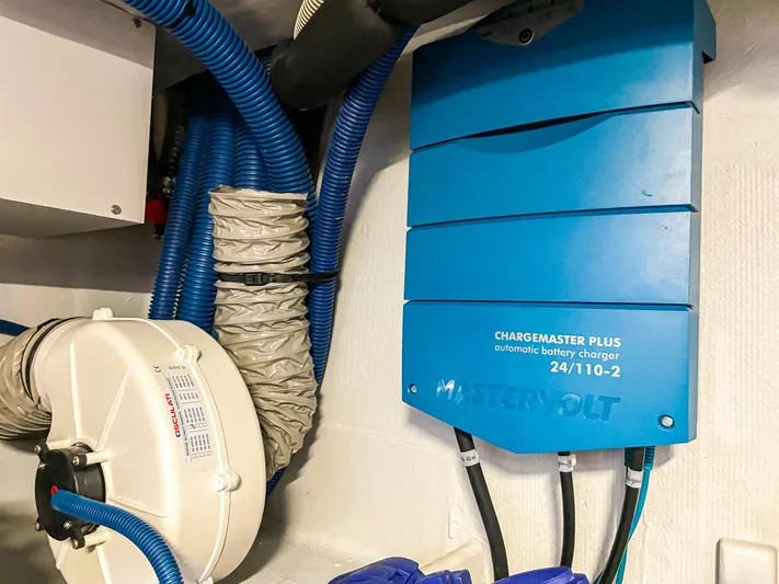 Out Of The Woods Yacht Photos Pics 