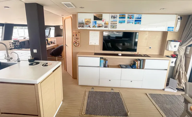 Out Of The Woods Yacht Photos Pics 