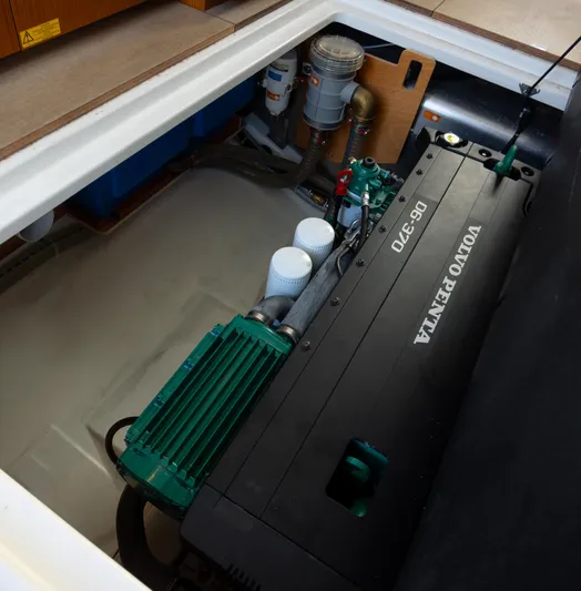 Everything Is Fine Yacht Photos Pics Engine compartment of 2019 Beneteau Swift Trawler 30 with Volvo Penta D6-370 engine.