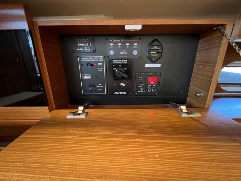 2018 Catalina 355