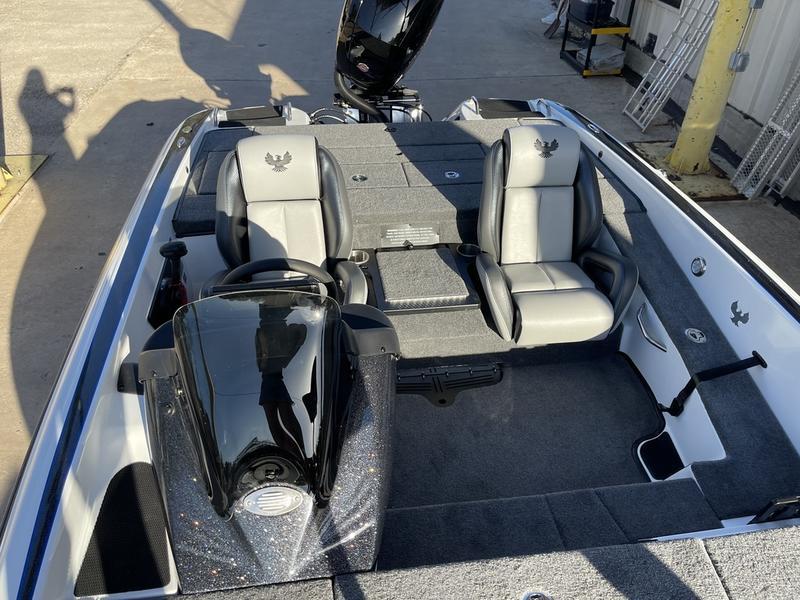 2024 Phoenix 818 Pro Bass for sale YachtWorld