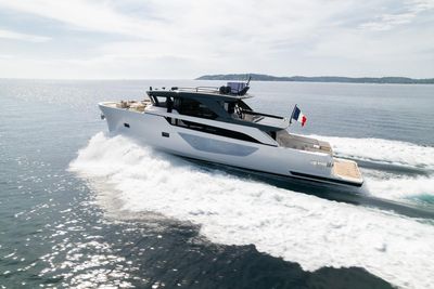 Yacht