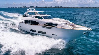 2018 Sunseeker 95'