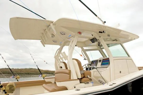 2011 Scout 345 XSF Photo