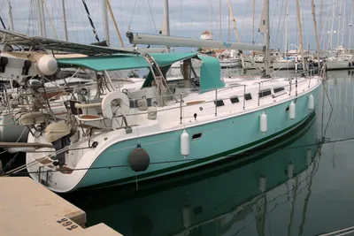 2008 Hunter 49