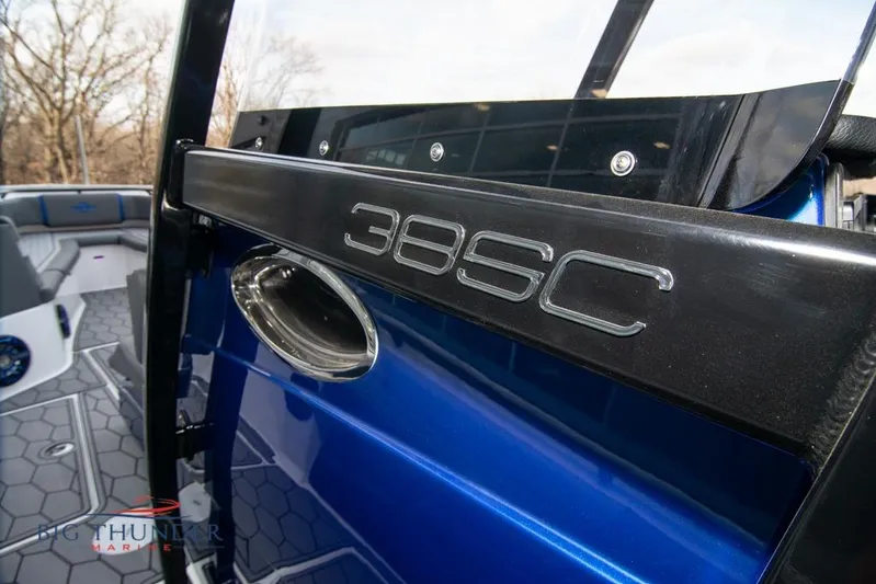  Yacht Photos Pics 2022 Fountain 38 SC boat interior with sleek design and modern features.