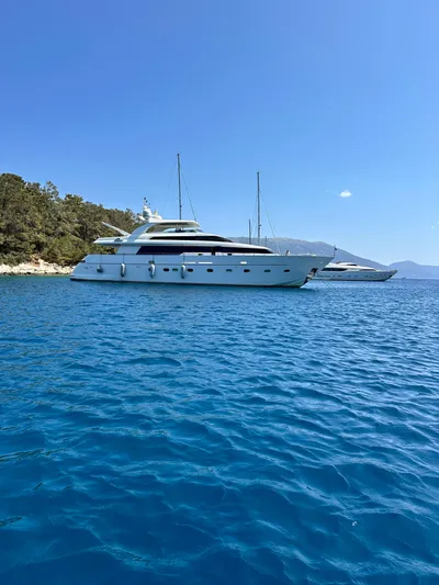 Sunray II Yacht Photos Pics 