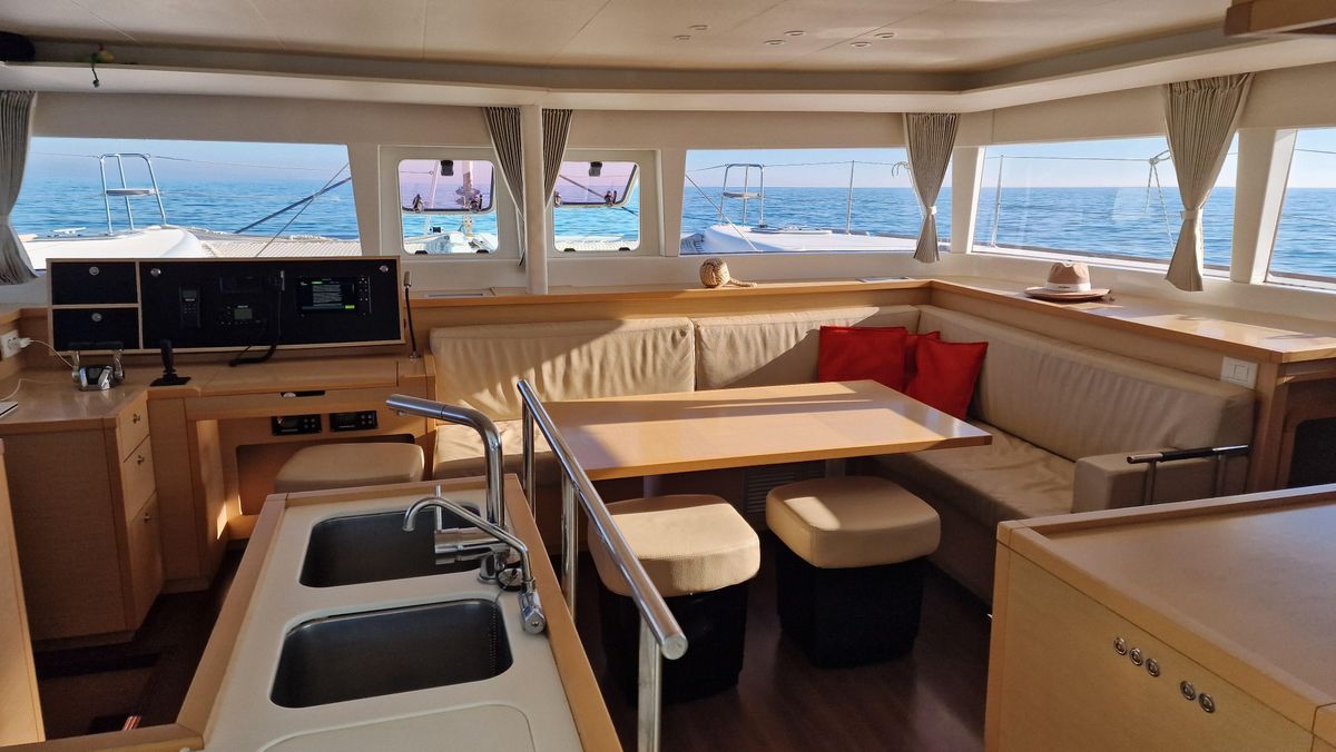 2011 Lagoon 45 