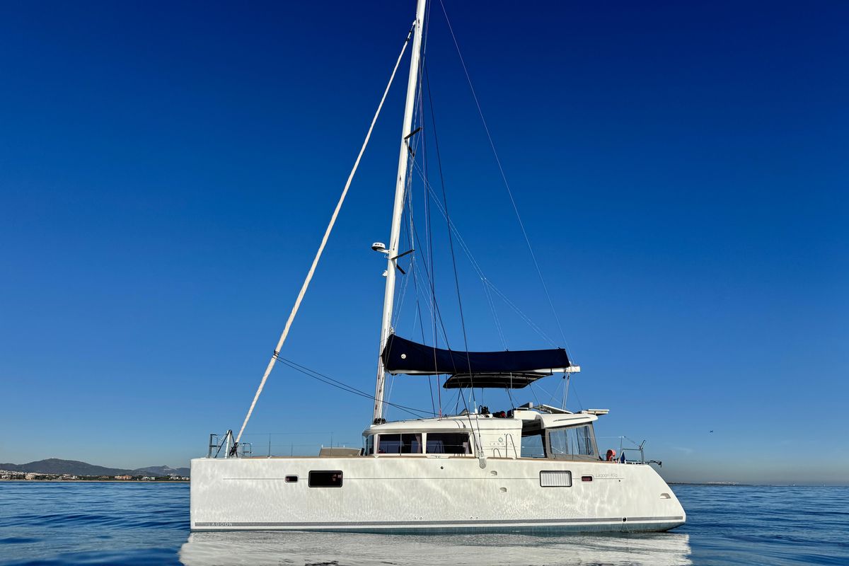 2011 Lagoon 45 