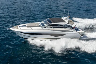 2017 Princess V40
