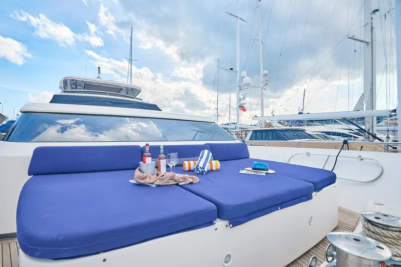 Sunray II Yacht Photos Pics Sanlorenzo SL88