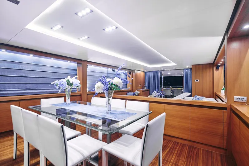 Sunray II Yacht Photos Pics Sanlorenzo SL88