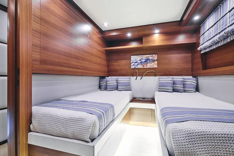 Sunray II Yacht Photos Pics Sanlorenzo SL88