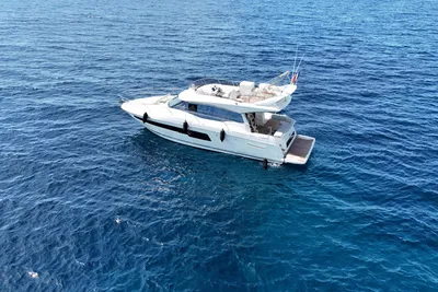 2023 Prestige 460