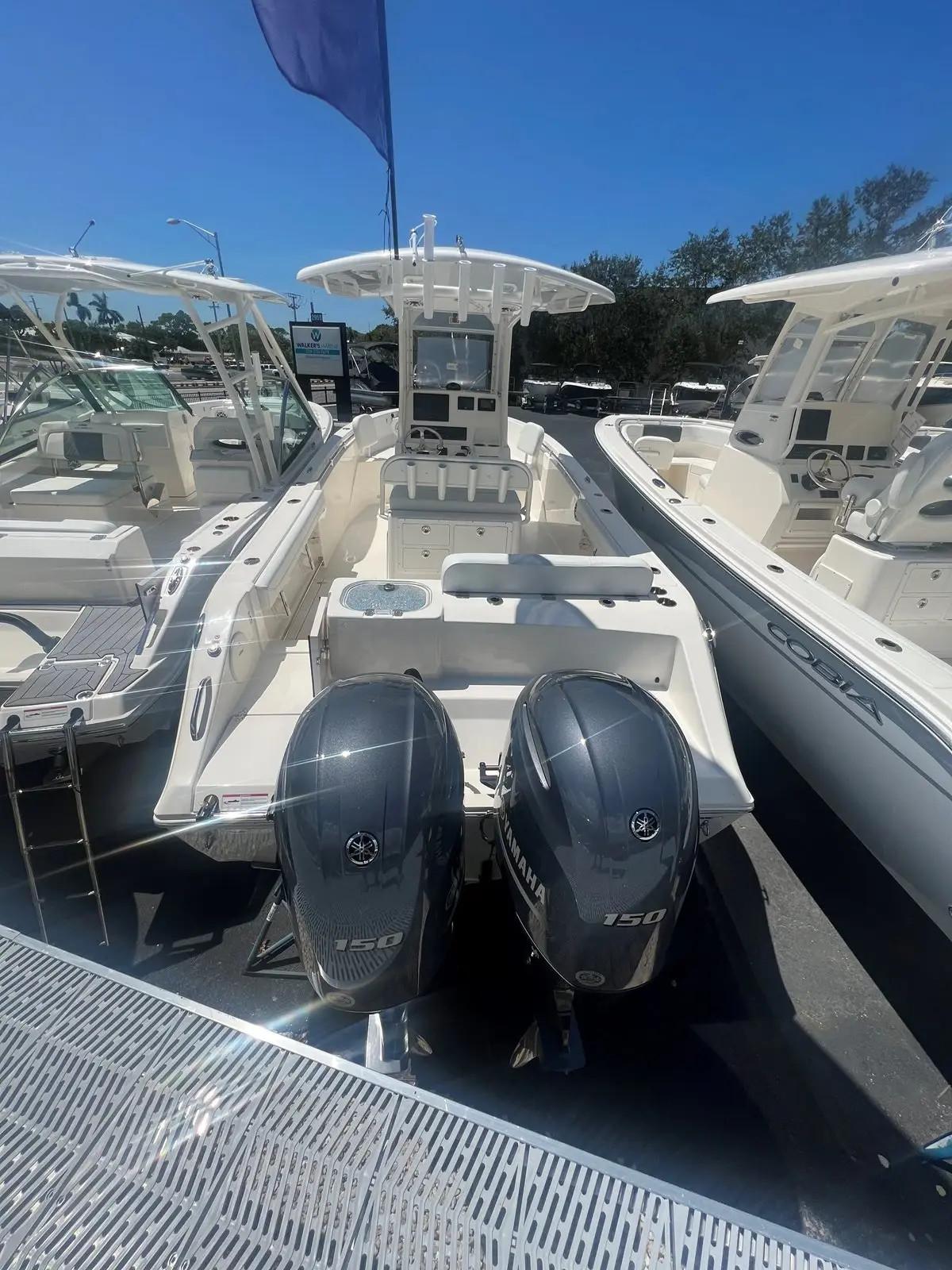 2024 Cobia 240 CC Center Console for sale - YachtWorld