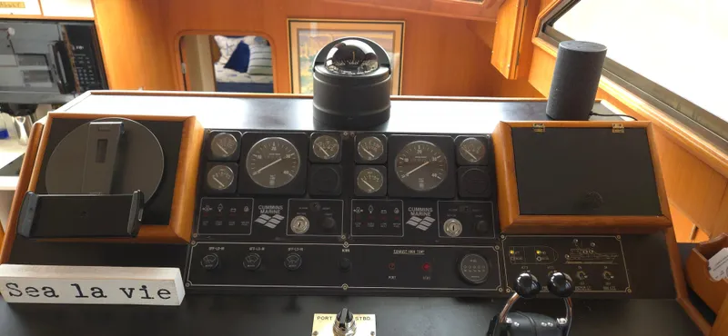 Barnacle Betsy Yacht Photos Pics 