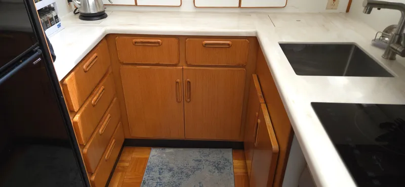 Barnacle Betsy Yacht Photos Pics 