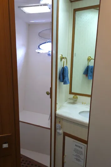 Barnacle Betsy Yacht Photos Pics 