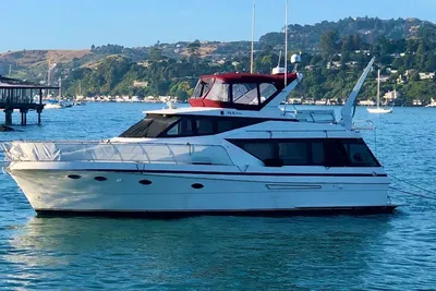 McKinna 48 Pilothouse