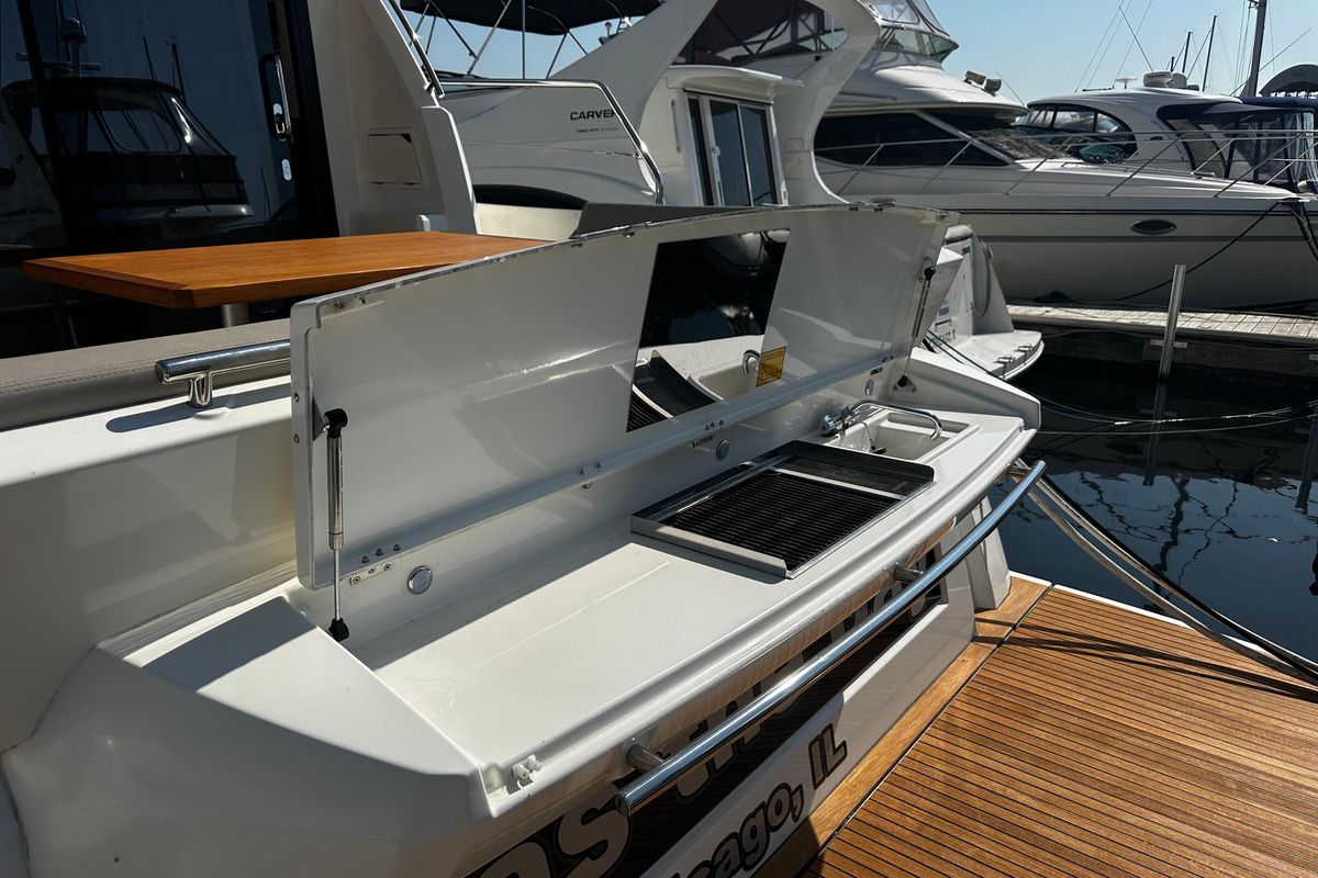 2018 Prestige 46 