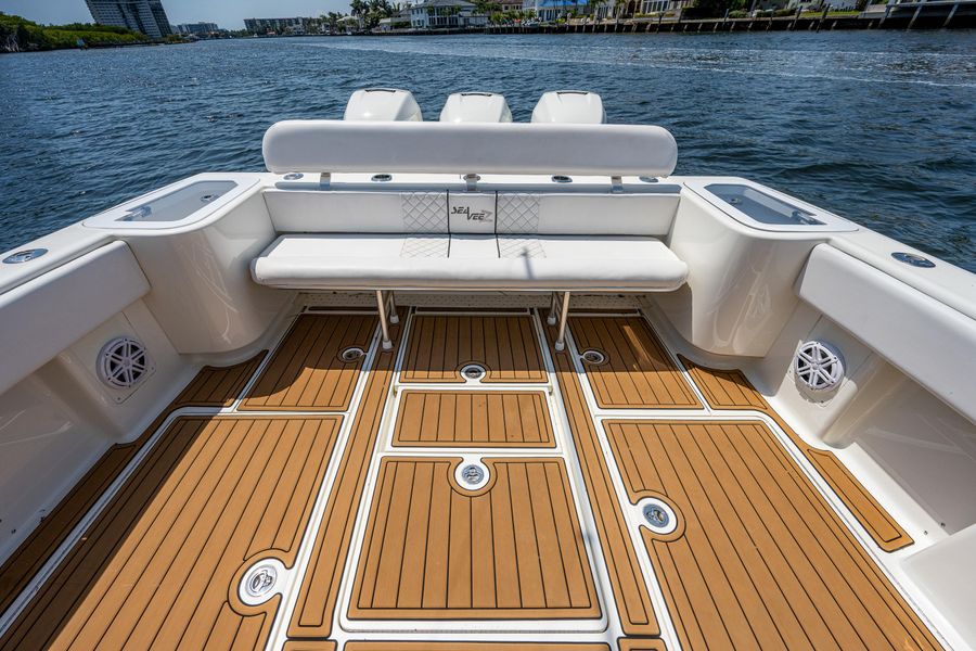 2016 SeaVee 37