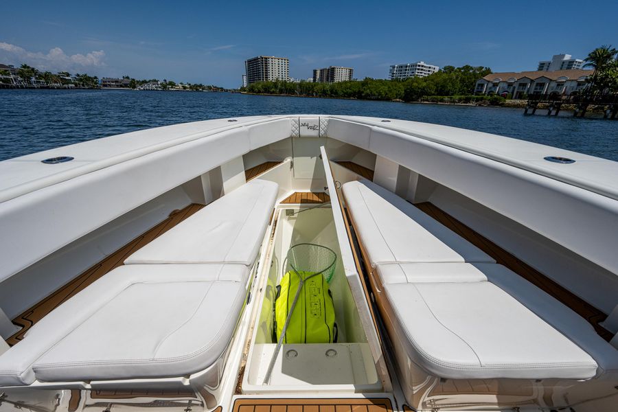 2016 SeaVee 37