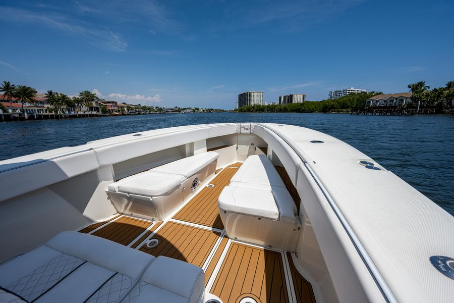 2016 SeaVee 37