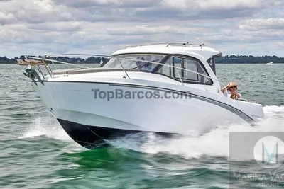 2024 Beneteau Antares 7 OB