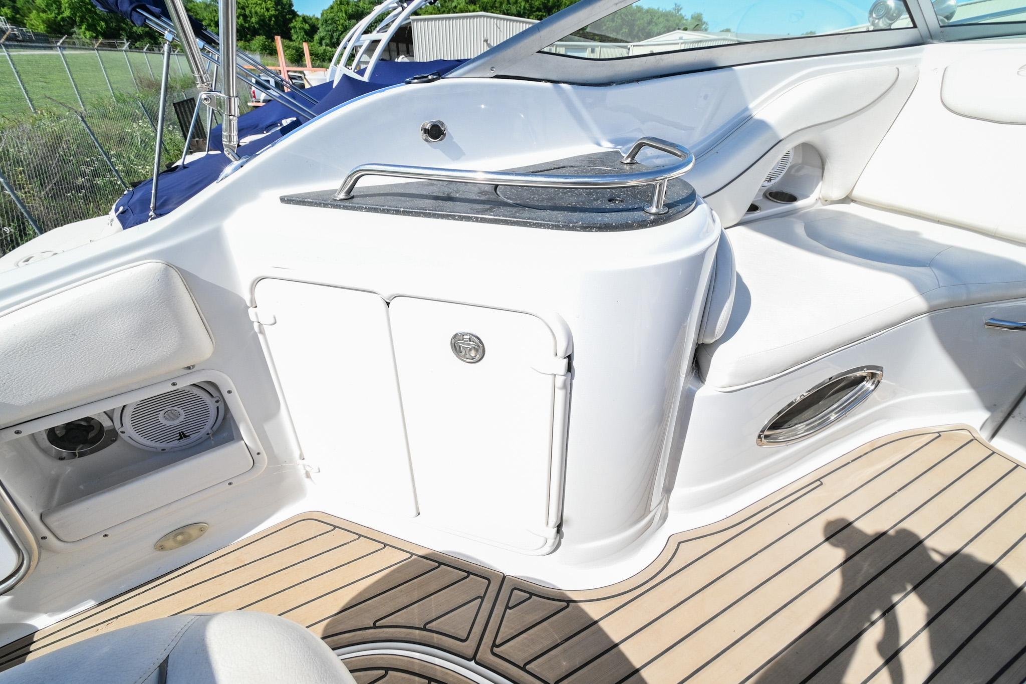 2006 Crownline 250 CR Cruiser for sale YachtWorld