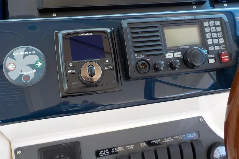 "lady Di" Yacht Photos Pics Control panel of a 2009 Tiara Yachts 3900 Open, featuring navigation and communication equipment.