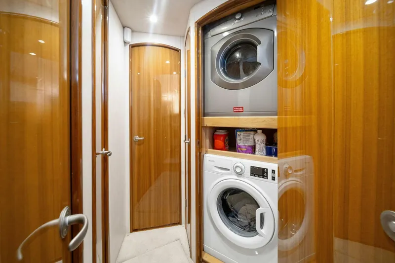 Tuna Tango Yacht Photos Pics 