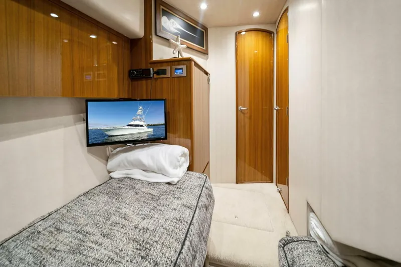 Tuna Tango Yacht Photos Pics 