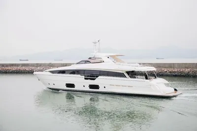 Ferretti Yachts 960